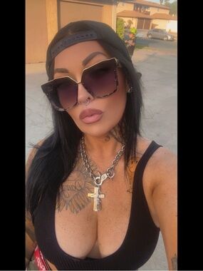 Meet your Posher, Cristina